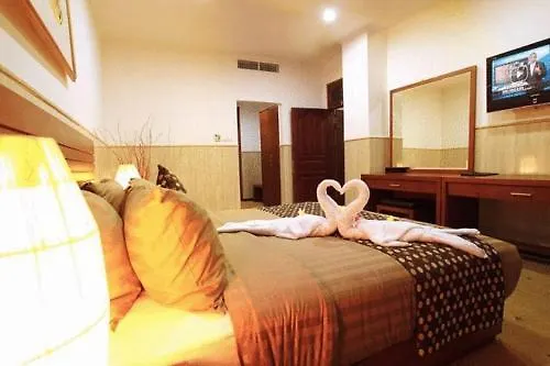 Bali Paradise City Hotel 3*, Denpasar